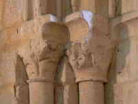 PORTADA DESDE EL INTERIOR DE LA CAPILLA NORTE. DETALLE