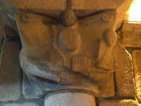 &Aacute;BSIDE SUR. CAPITEL IZQUIERDO