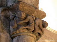 CAPITEL DEL INTERIOR DEL TEMPLO