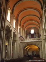 VISTA DEL TEMPLO HACIA LOS PIES DEL MISMO