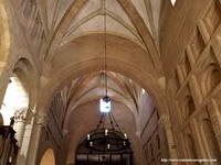 DETALLE DE LAS B�VEDAS DE CRUCER�A DE LA NAVE CENTRAL, HACIA LOS PIES DEL TEMPLO