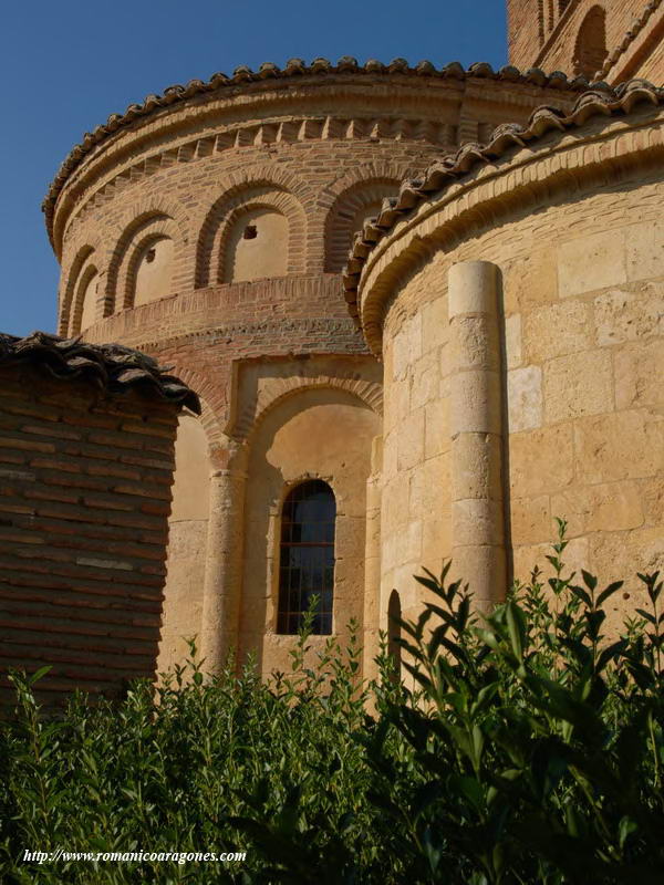 DETALLE DE LA CABECERA DEL TEMPLO