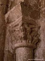 CAPITEL VEGETAL