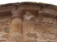 CAPITEL DE LA CABECERA Y CANECILLOS