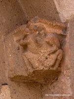 CAPITEL ABSIDAL. MONO ONANISTA