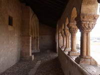 INTERIOR DE LA GALER&Iacute;A HACIA LEVANTE