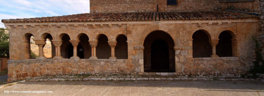 VISTA DE CONJUNTO DE L LADO SUR DE LA GALERÍA