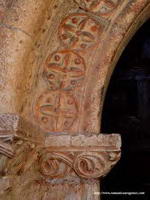 DETALLE DE LA ARQUIVOLTA DEL VANO, SEMEJANTE AL DE ALCOZAR