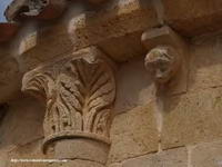 CAPITEL Y FIERA