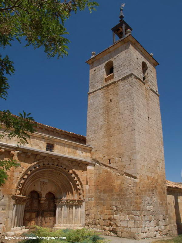 TORRE MODERNA ADOSADA A LA NAVE SUR DEL TEMPLO Y PORTADA