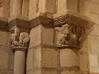 DETALLE CAPITELES