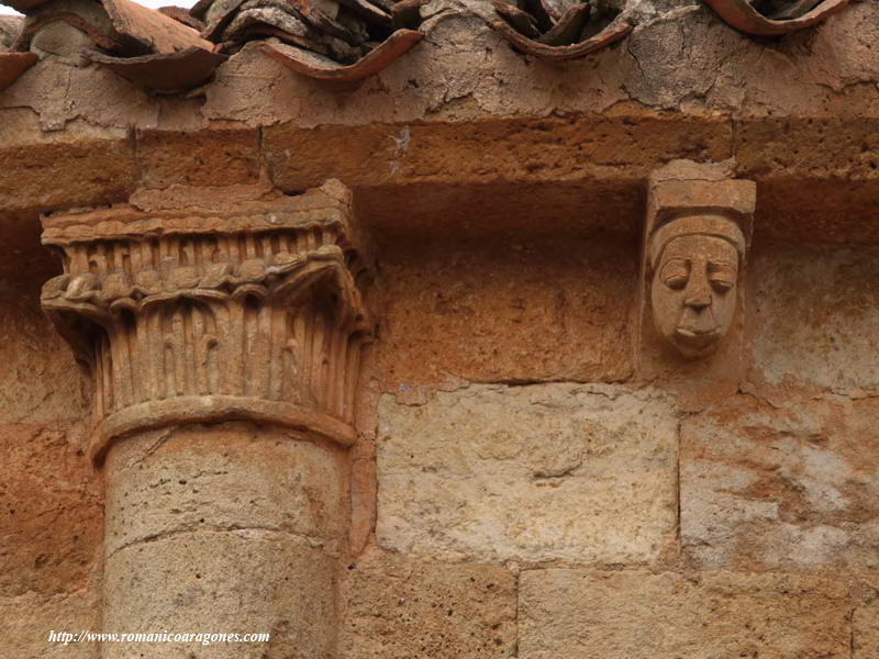 CAPITEL ABSIDAL Y CANECILLO