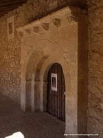 PORTADA DE ACCESO AL TEMPLO EN EL MURO SUR