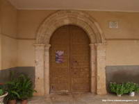 PORTADA EN MURO SUR