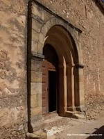 PUERTA DE ACCESO EN EL MURO SUR