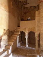 LADO NORTE DE LA NAVE. ESCALERA DE ACCESO AL CORO