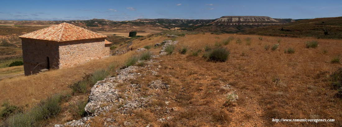 VISTA SUROESTE DEL TEMPLO CON ACCESO AL CORO ALTO