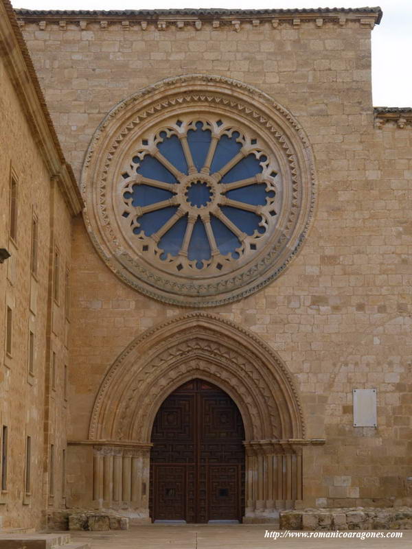 HASTIAL DE PONIENTE DEL TEMPLO