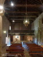 INTERIOR DEL TEMPLO HACIA LOS PIES
