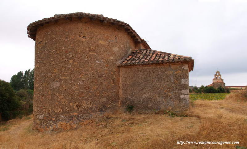 VISTA GEERAL DE LA ERMITA DESDE EL NORESTE