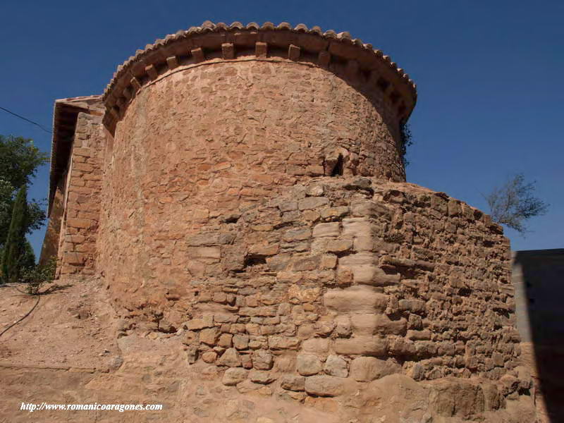 VISTA ESTE DE LA CABECERA Y RESTO DEL CASTILLO