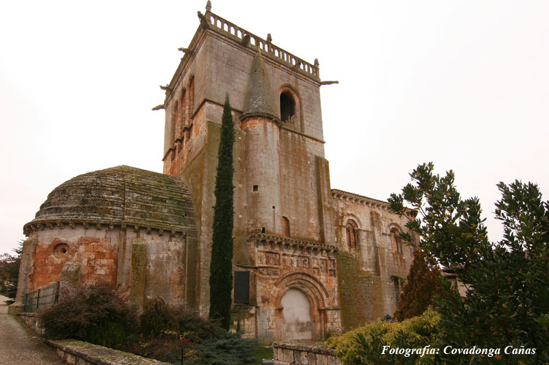 VISTA NORTE DESDE EL EXTERIOR. TORRE Y CABECERA