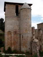 TORRE ADOSADA AL NORTE Y ESTRUCTURA QUE ALBERGA LA ESCALERA