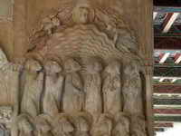 DETALLE DE LA MITAD SUPRIOR DE LA ESCENA