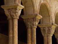 DETALLE CAPITELES DEL CLAUSTRO SUPERIOR