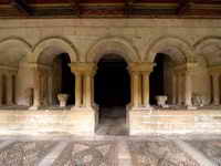VISTA FRONTAL DE LA ENTRADA A SALA CAPITULAR