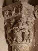 CAPITEL INTERIOR DERECHO