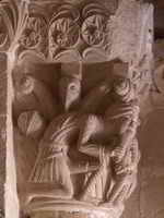 CAPITEL EXTERIOR DERECHO