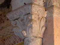 CAPITEL DEL LADO ESTE DEL FORMERO NORTE