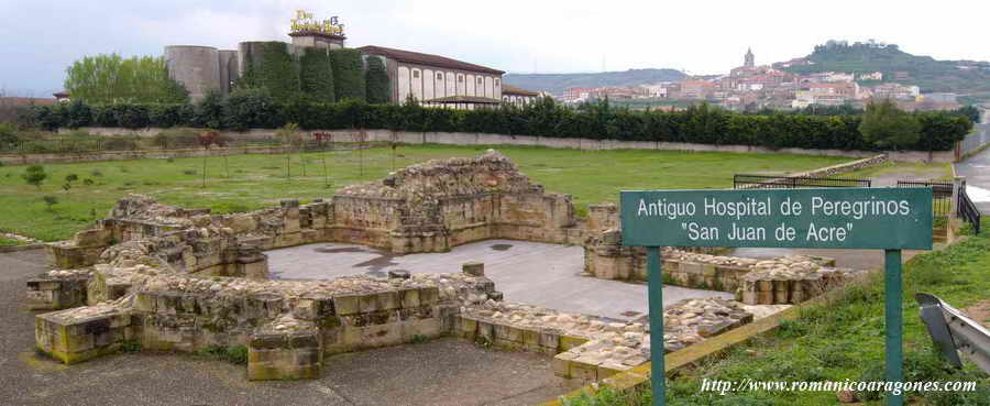 VISTA NORESTE DEL TEMPLO. AL FONDO NAVARRETE