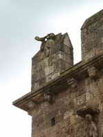 DETALLE EN LA ALMENA DEL NGULO SUROESTE