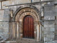 PORTADA SUR DEL TEMPLO