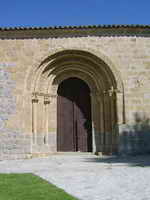 PORTADA EN EL MURO SUR
