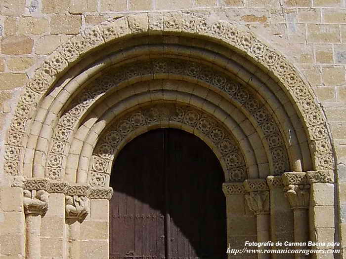 DETALLE DE LAS ARQUIVOLTAS Y CAPITELES