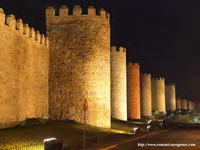 MURALLA DE &Aacute;VILA EN SU LADO NORTE