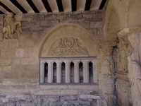 DETALLE DEL LADO DERECHO DEL ATRIO
