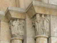 CAPITELES EN LA PORTADA NORTE