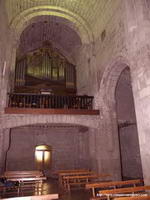 NAVE CENTRAL HACIA LOS PIES. CORO ALTO