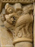 CAPITEL CENTRAL ESTE - CARA EXTERNA
