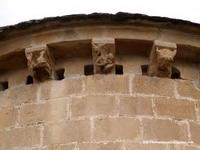 CANECILLOS DEL CILINDRO ABSIDAL