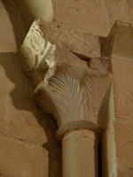 CAPITEL DEL CILINDRO ABSIDAL - MOTIVOS VEGETALES
