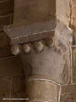 CAPITEL SUR DEL ARCO TRIUNFAL