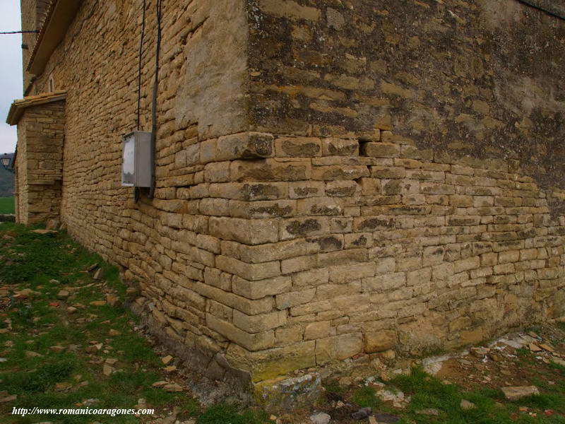 CABECERA PLANA DEL TEMPLO. NGULO SURESTE