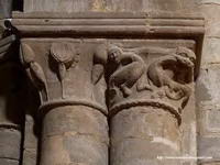 DETALLE DE CAPITELES: ARP�A Y MONSTRUO QUE DEVORA  A OTRAS DOS
