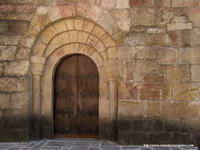 PUERTA DEL ANTIGUO CLAUSTRO