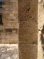 SILLARES CON MARCAS DE CANTERO